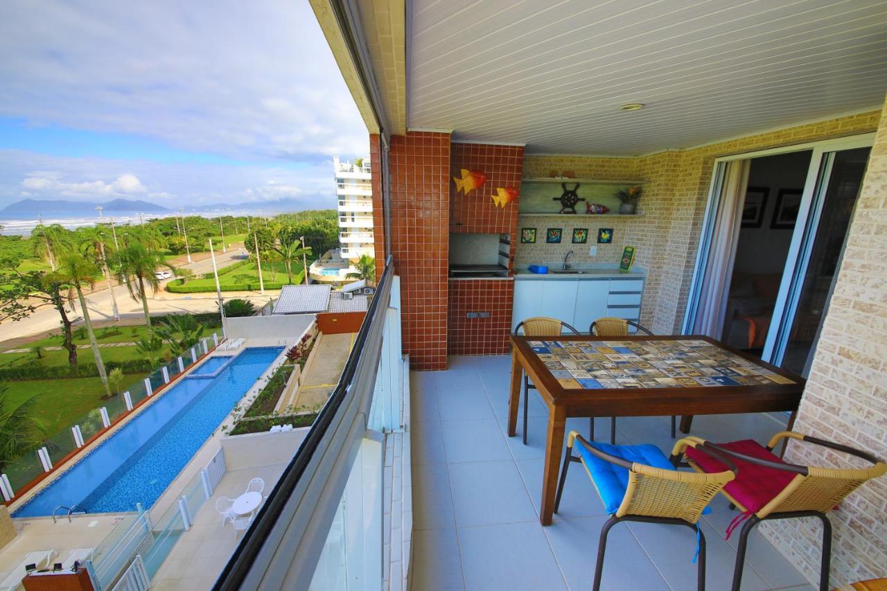 Lindo Novissimo E Pe Na Areia